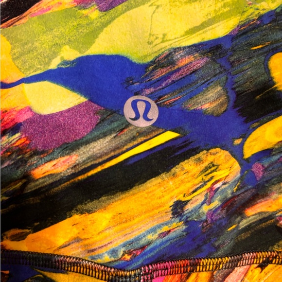 Lululemon Wunder Train High-Rise
Tight 25"
Catalyst Multi - Picture 10 of 10